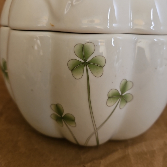 Marcus Notley Ireland Porcelain Pumpkin Canister Cookie Jar w Clover St Pats 8" - Picture 3 of 8
